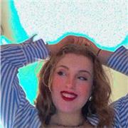 Laureanda in lingue impartisce lezioni dinglese a ragazzi /e di elemntari medie e superiori